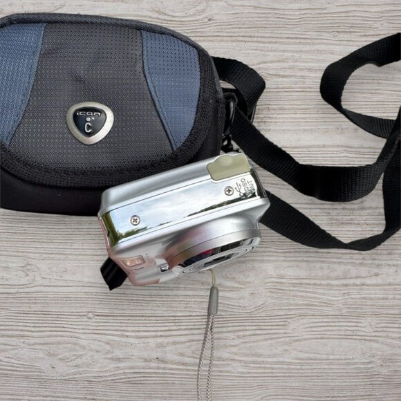 Nikon Coolpix L4 Compact Digital Camera *NOT WORKING* Original Box Case Cables++ - Picture 6 of 8